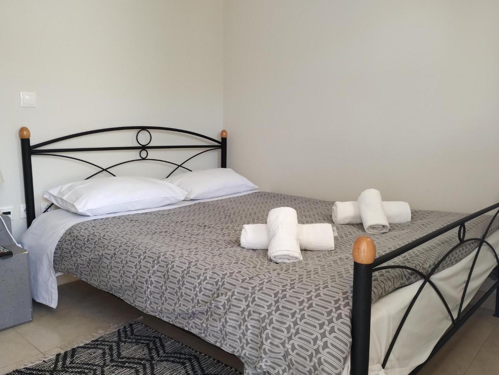 Kalamata Beach Maisonette מראה חיצוני תמונה